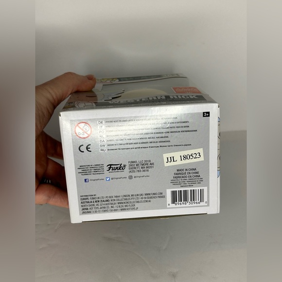 FUNKO RICK AND MORTY CONVENTION SHARED EXCLUSIVE WESTERN RICK NIB PRICE FIRM - Picture 3 of 8